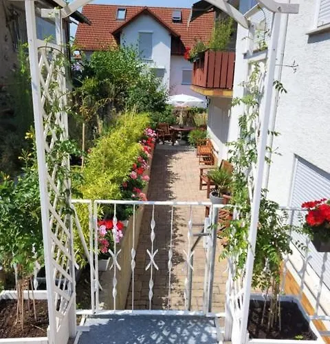 An Der Bergstraße Apartment